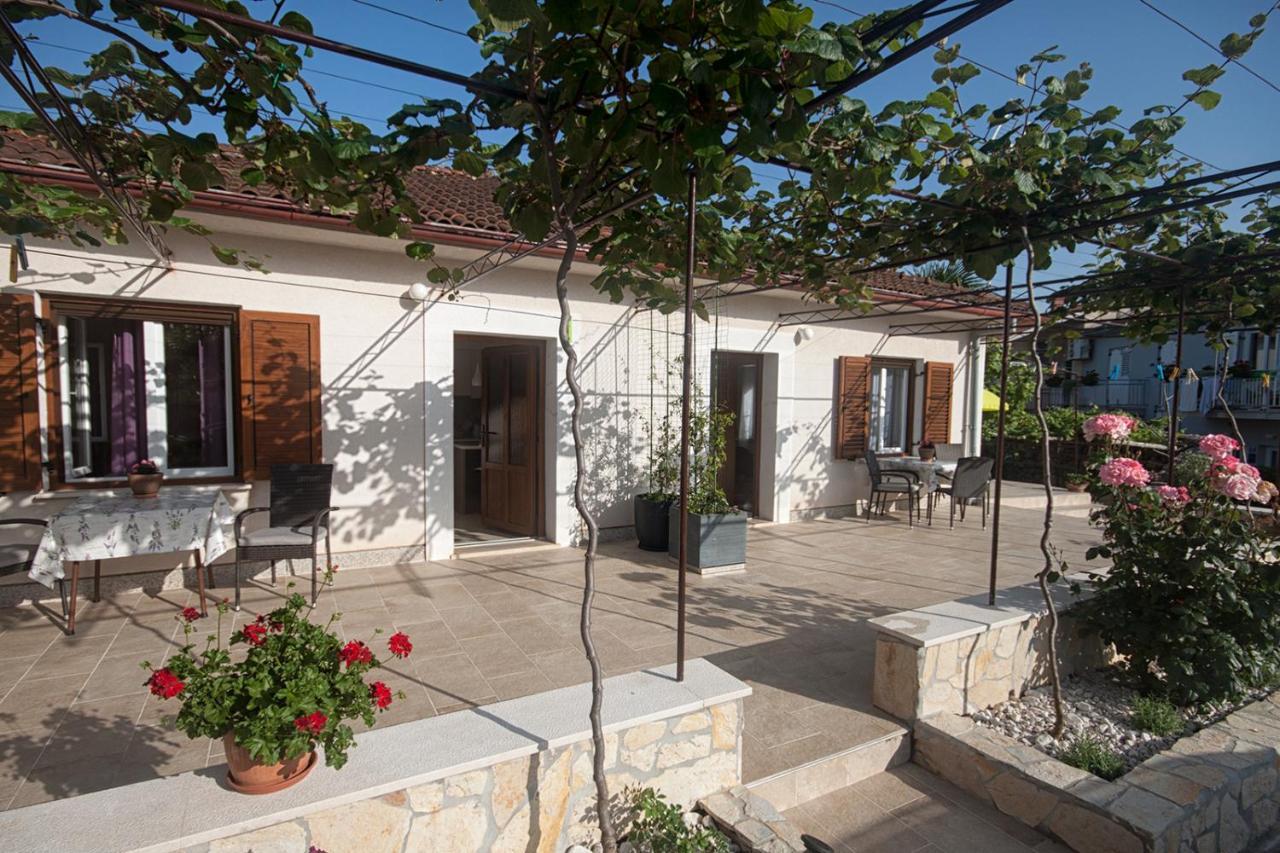 Apartments Katarina Porat Malinska Extérieur photo