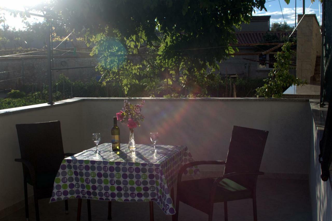 Apartments Katarina Porat Malinska Extérieur photo